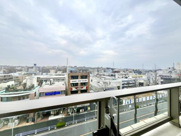 ドレッセWISEたまプラーザB棟のその他|遠くまで続く青空を眺められる、開放感のある眺望です♪