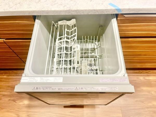 ドレッセWISEたまプラーザB棟のエントランス