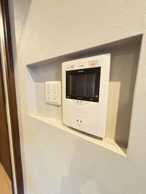 【エントランス】 | REGALO | エレベーター