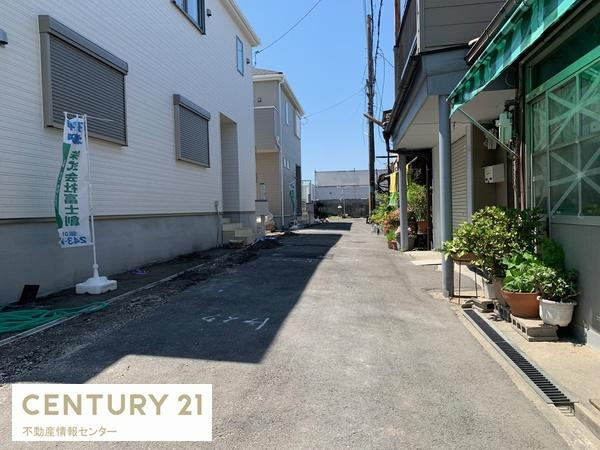 【前面道路含む現地写真】 | 南恩加島６丁目　中古戸建 | ＳＡＦＥ３６５で地震の揺れを吸収するお家「ＱＵＩＥ」