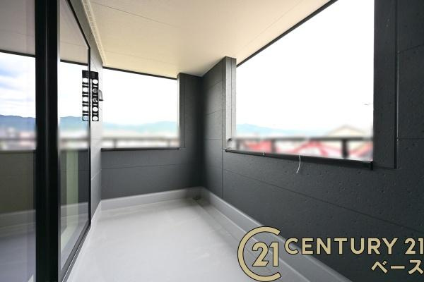 リーブルガーデン丹波市町 １号棟 ／新築一戸建のバルコニー|■現地撮影写真■ゆったりとしたインナーバルコニー・急な雨でも安心です！