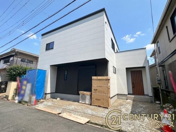 香芝市北今市２丁目 ／新築一戸建の駐車場|■現地撮影写真■駐車スペースは２台可！来客時なども安心です！