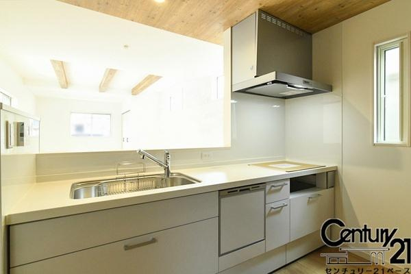 香芝市北今市２丁目 ／新築一戸建の内観：施工例|■家族とのコミュニケーションがとりやすい人気のカウンターキッチン！■