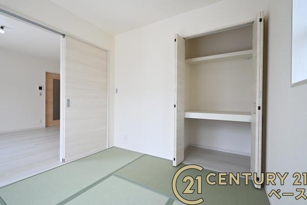 リーブルガーデン丹波市町 ２号棟 ／新築一戸建の収納|■現地撮影写真■全居室に広々収納スペース完備！