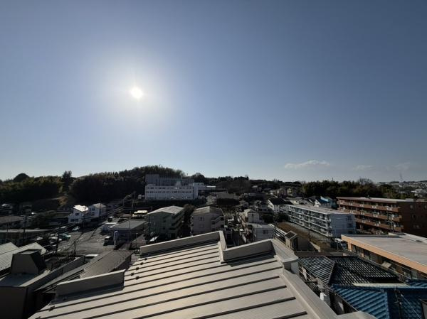 横浜市青葉区美しが丘４丁目の中古一戸建のその他|抜け感のある眺望です。人の視線が気にならない家は良いですよ。是非一度ご見学にもお越しください。

