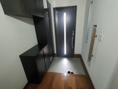 【玄関】 | 岡村戸建て