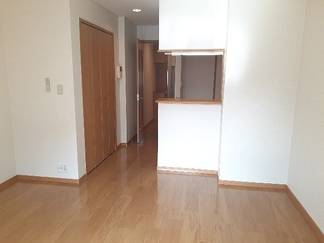 リバ－ス露橋の内装