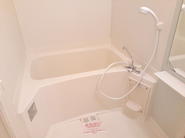 リバ－ス露橋の浴室