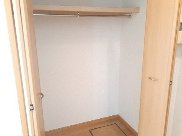 リバ－ス露橋の収納