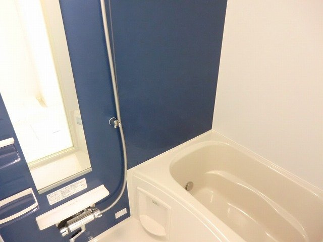 エアリーヒル　ドゥの浴室