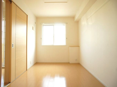 【寝室】 | アスカＥ | 清潔感のあるきれいな洋間です♪