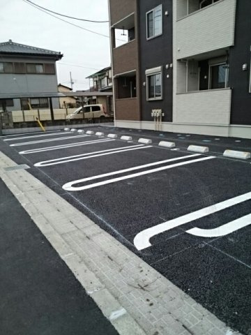 アル・ソーレⅡの駐車場