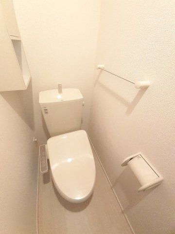 ブラン・ブランシェＢのトイレ