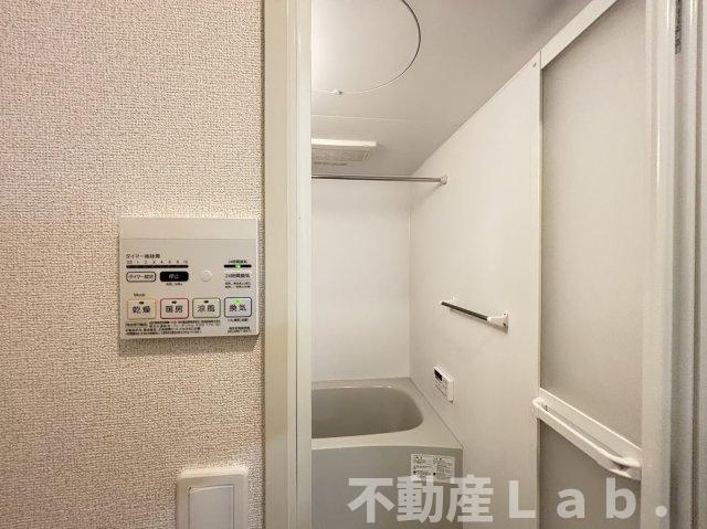 ガーデンヒルズ　ハナミズキ　Ａの玄関