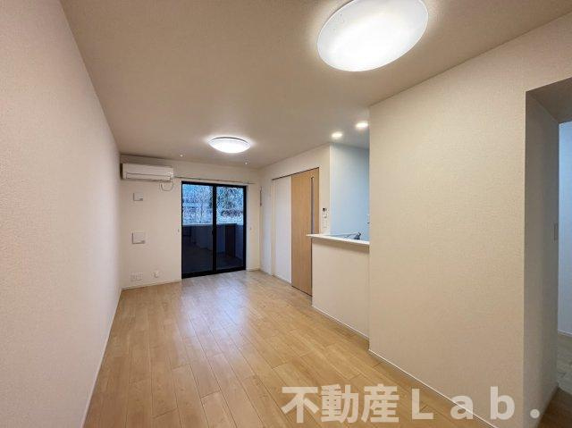 ガーデンヒルズ　ハナミズキ　Ａの居間・リビング