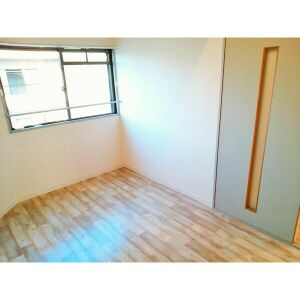 ベルニシキS棟の寝室