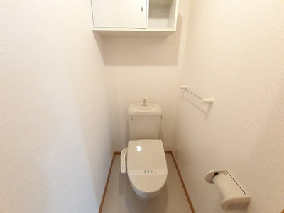 【トイレ】 | プリムロ－ズⅢ | 落ち着いた色調のトイレです