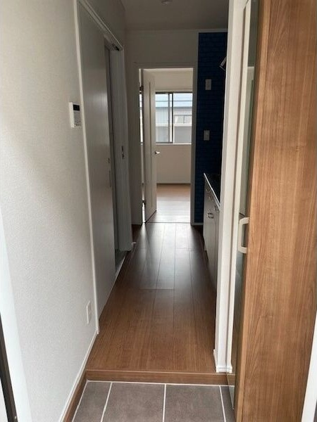 ワンリッチ上野町Bのエントランス