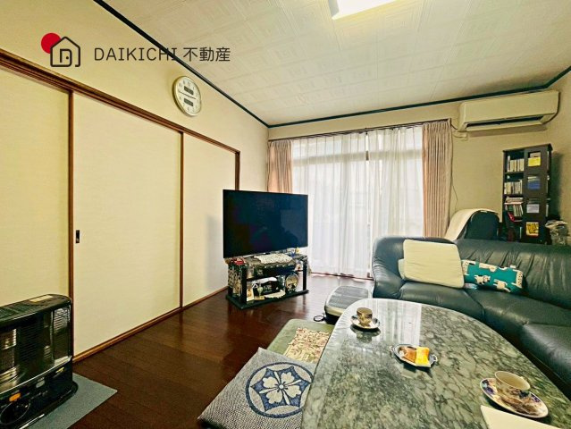 【居間・リビング】 | 加須市東栄1丁目　中古戸建