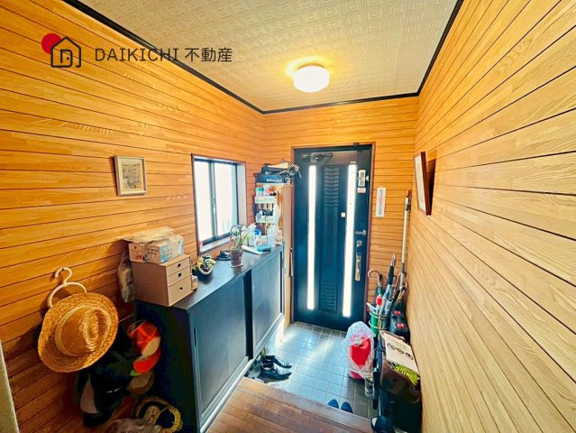 【玄関】 | 加須市東栄1丁目　中古戸建