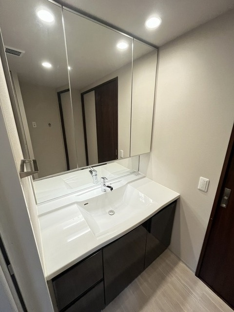 サーパス問屋町グランフォートの洗面所