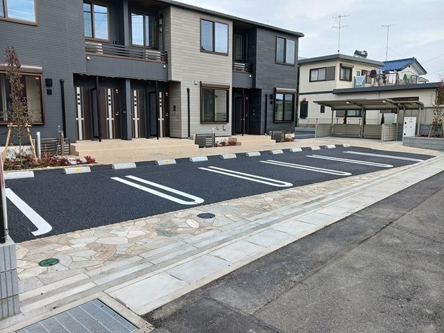 ベルヴィル加須　Ⅱの駐車場