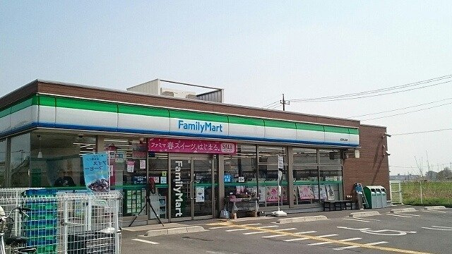 ベルヴィル加須　Ⅱの周辺|ファミリーマート加須礼羽店まで500m