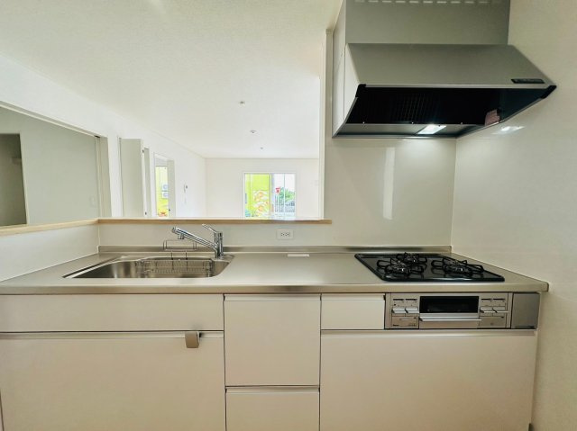 ♥♥那覇市与儀第1－2号棟のキッチン|【※参考画像※】