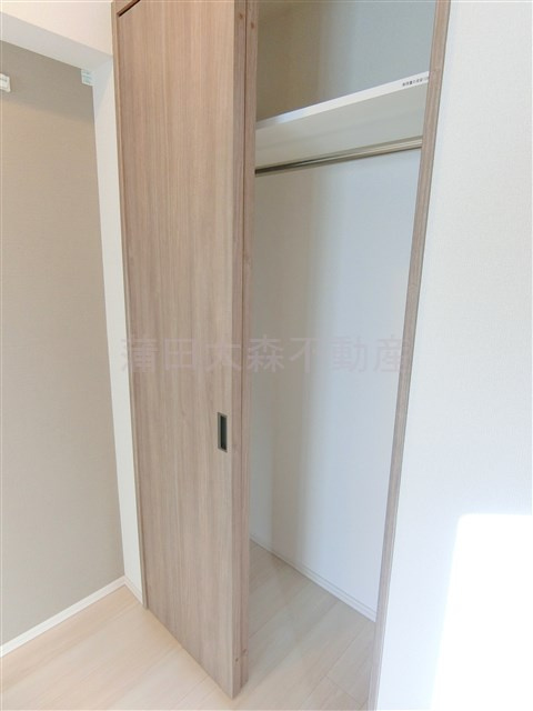 クレイシアIDZ(アイズ)蒲田の収納|収納　上下2段のハンガーパイプ付クローゼット