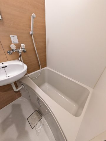 ベイルーム横浜鶴見Ⅱの浴室|ゆったり過ごせるお風呂です