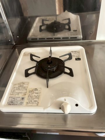 大宮プラザHのキッチン|コンパクトなキッチンで掃除もラクラク