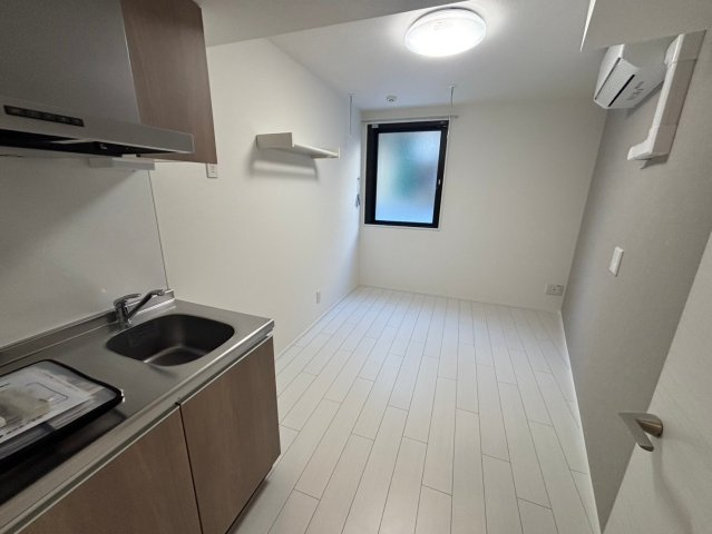 ホワイトセラスの居間・リビング|ゆったりとした居間です