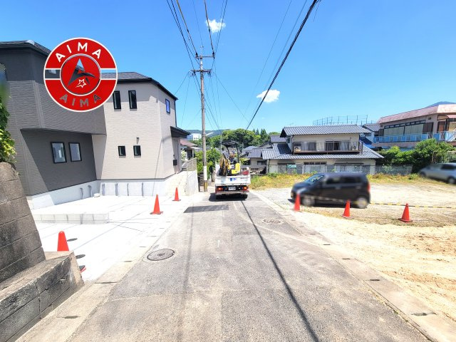 筑紫野市二日市北6丁目第1-2棟（1号棟）の前面道路含む現地写真|前面道路です。
