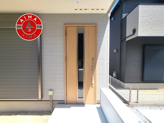 筑紫野市二日市北6丁目第1-2棟（1号棟）の玄関|おでかけの時も帰った時も、「我が家」を最初に感じでもらえる素敵な空間に。