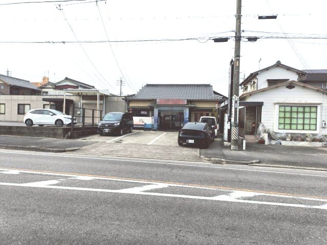 美合新町12-12　店舗事務所の駐車場