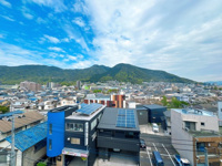 【展望】 | シティガーデンBONJONOテラス☆仲介手数料無料☆ | 5階部分につき日当たり・通風良好。心地よい風が吹き抜け、都会の喧騒を忘れるような穏やかな景色が広がります。