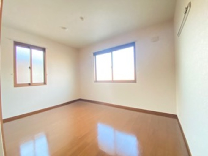 アザレアコートアミカ　C棟の洋室