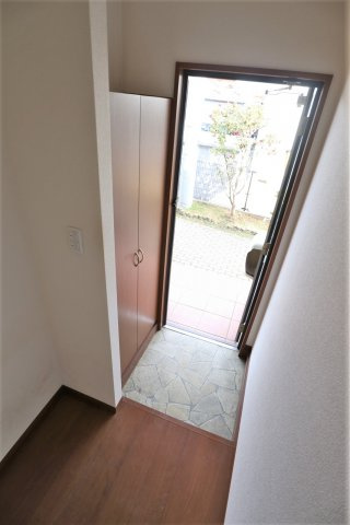 アザレアコートアミカ　C棟の玄関