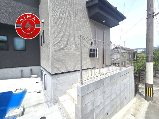 筑紫野市二日市北6丁目第1-2棟（2号棟）の玄関|おでかけの時も帰った時も、「我が家」を最初に感じでもらえる素敵な空間に。