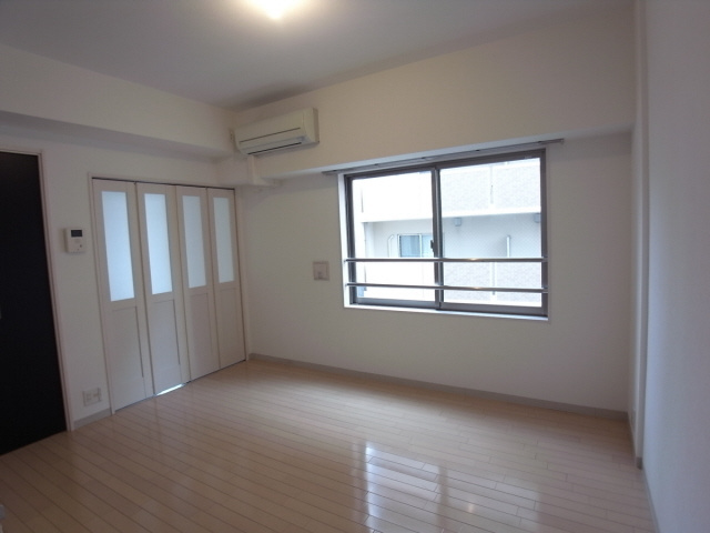 モアライフ魚崎の居間・リビング