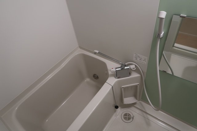 レオネクストラベンダーの浴室