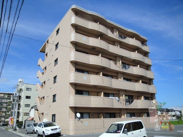 アバンツァートの外観