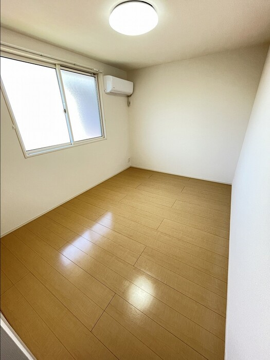 マイローズコートⅡの居間・リビング