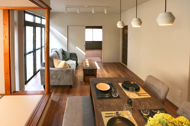 【居間・リビング】 | 姫路市北平野6丁目／中古戸建