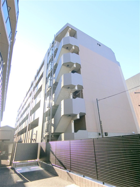 アーバンパーク蒲田南Ⅱの外観|2023年9月築　RC鉄筋コンクリート造地上6階建て総戸数71戸
東京都大田区東六郷1丁目　京浜急行本線雑色駅10分、京急蒲田駅徒歩13分