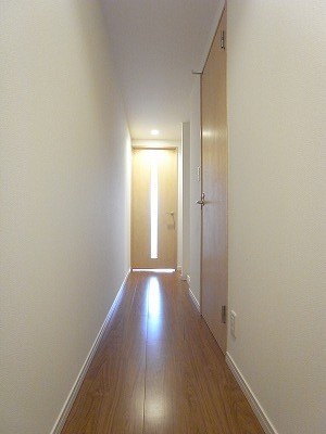 リブリ・上の宮の玄関