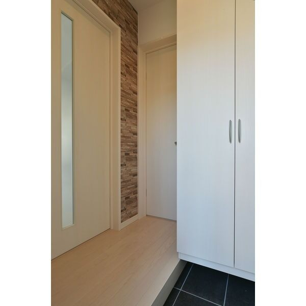 アーバンセレクト柏原の玄関