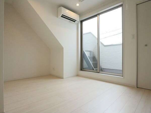 Grandtic Castleの居間・リビング