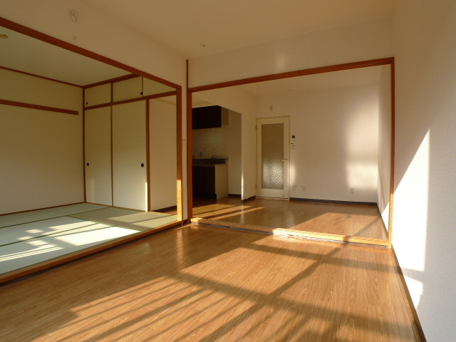 エスポアール如春堂の居間・リビング