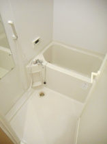 日々の疲れを癒すお風呂付です